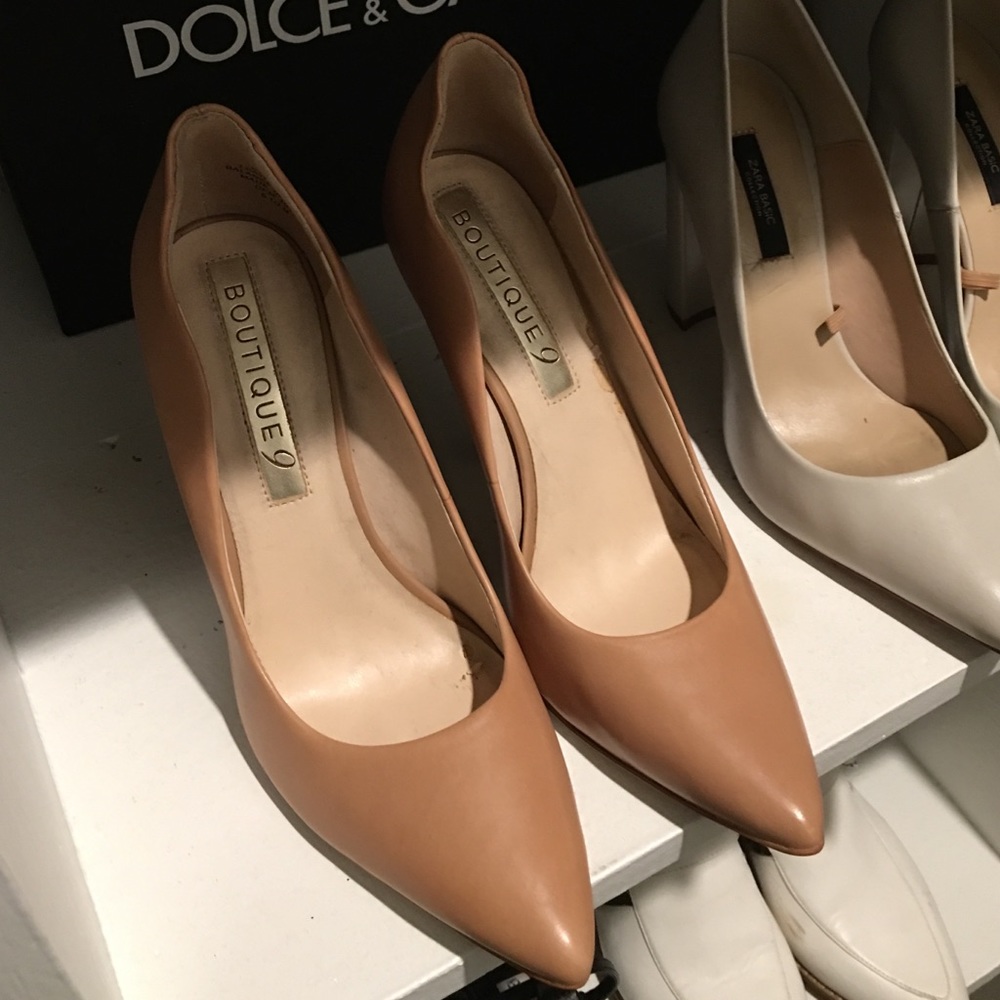 Boutique 9 pointy toe heels in nude size 6.5